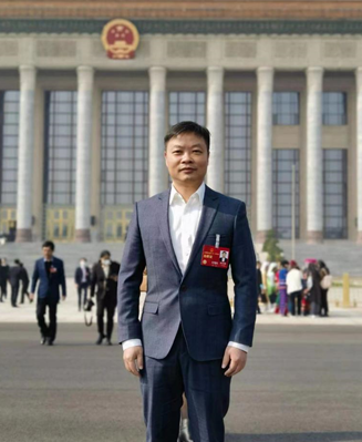 何小鹏.png